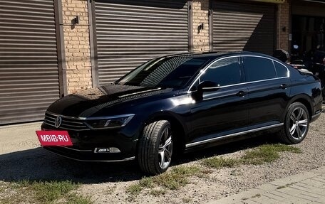 Volkswagen Passat B8 рестайлинг, 2019 год, 2 500 000 рублей, 12 фотография