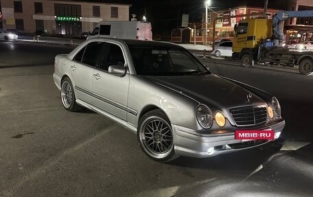 Mercedes-Benz E-Класс, 2001 год, 780 000 рублей, 7 фотография