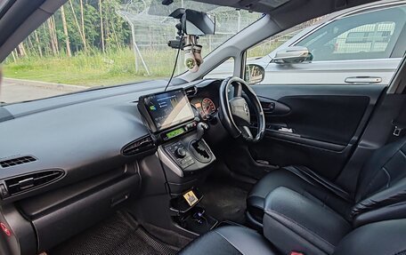 Toyota Wish II, 2012 год, 1 490 000 рублей, 8 фотография