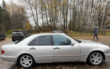 Mercedes-Benz E-Класс, 1997 год, 285 000 рублей, 5 фотография