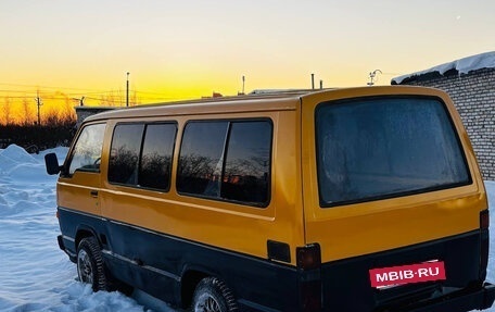 Toyota HiAce H50 H60 H70, 1989 год, 198 900 рублей, 3 фотография