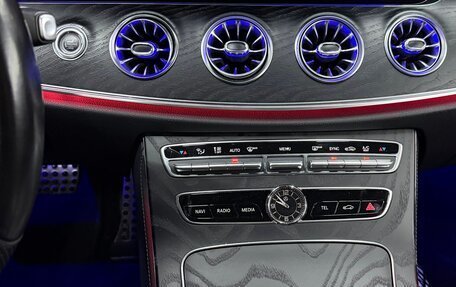 Mercedes-Benz E-Класс, 2018 год, 4 000 000 рублей, 9 фотография