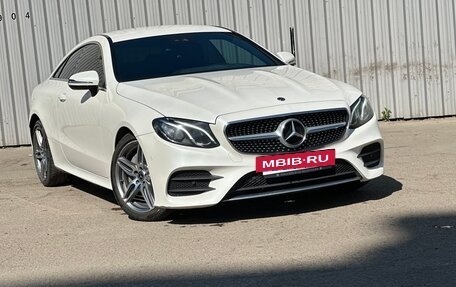 Mercedes-Benz E-Класс, 2018 год, 4 000 000 рублей, 16 фотография