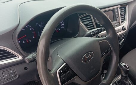 Hyundai Solaris II рестайлинг, 2019 год, 930 000 рублей, 11 фотография