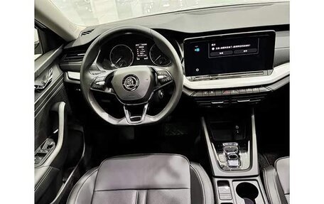 Skoda Octavia IV, 2023 год, 2 230 000 рублей, 11 фотография