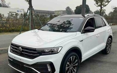 Volkswagen T-Roc I, 2022 год, 1 673 000 рублей, 1 фотография