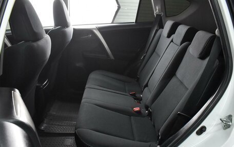 Toyota RAV4, 2015 год, 1 880 000 рублей, 9 фотография