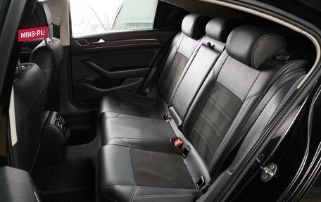 Volkswagen Passat B8 рестайлинг, 2017 год, 1 799 000 рублей, 9 фотография