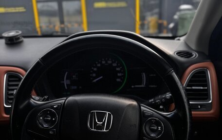 Honda Vezel, 2017 год, 1 600 000 рублей, 14 фотография