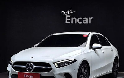 Mercedes-Benz A-Класс, 2020 год, 2 700 000 рублей, 1 фотография