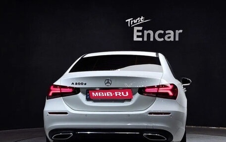 Mercedes-Benz A-Класс, 2020 год, 2 700 000 рублей, 4 фотография