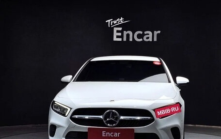 Mercedes-Benz A-Класс, 2020 год, 2 700 000 рублей, 3 фотография