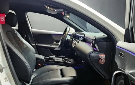 Mercedes-Benz A-Класс, 2020 год, 2 700 000 рублей, 8 фотография