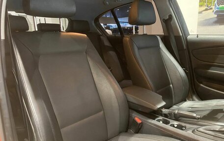 BMW 1 серия, 2007 год, 850 000 рублей, 16 фотография