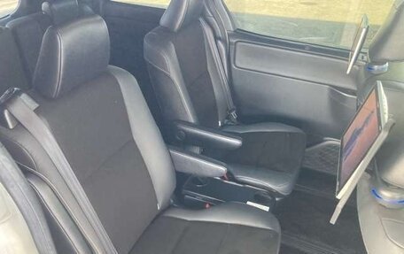Toyota Noah III, 2021 год, 1 940 000 рублей, 9 фотография