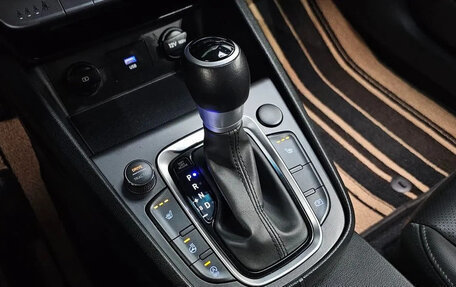 Hyundai Kona I, 2022 год, 1 499 000 рублей, 8 фотография