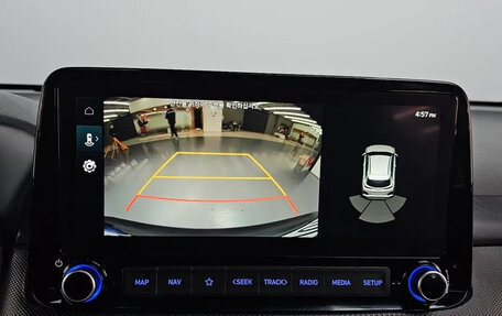 Hyundai Kona I, 2022 год, 1 499 000 рублей, 14 фотография