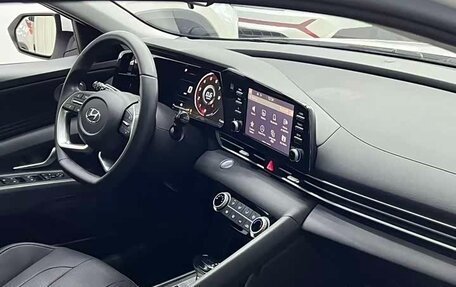 Hyundai Elantra, 2022 год, 1 200 444 рублей, 11 фотография