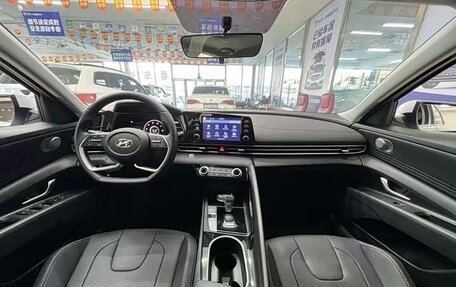 Hyundai Elantra, 2022 год, 1 200 444 рублей, 14 фотография