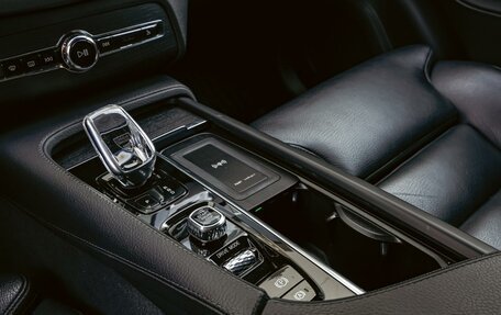 Volvo XC90 II рестайлинг, 2020 год, 4 730 000 рублей, 16 фотография