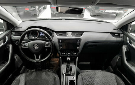 Skoda Octavia, 2018 год, 1 750 000 рублей, 14 фотография