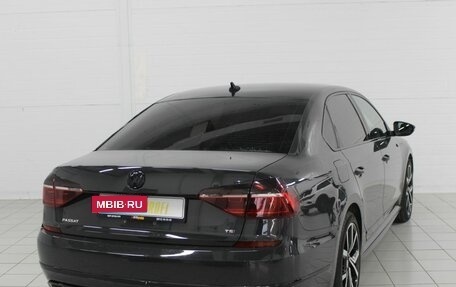 Volkswagen Passat B8 рестайлинг, 2016 год, 1 790 000 рублей, 6 фотография