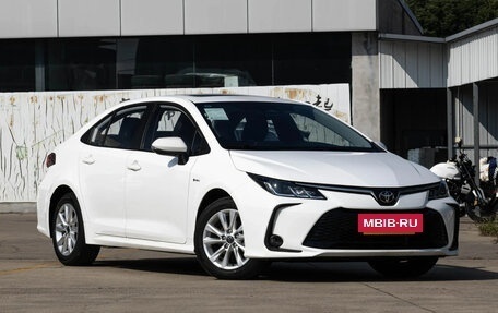 Toyota Corolla, 2025 год, 2 500 000 рублей, 2 фотография