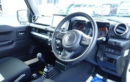 Suzuki Jimny, 2022 год, 1 960 000 рублей, 5 фотография