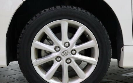 Toyota Noah III, 2015 год, 1 690 000 рублей, 12 фотография