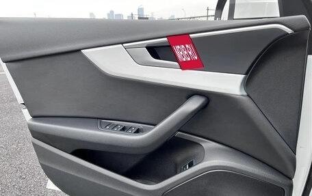 Audi A4, 2022 год, 2 000 000 рублей, 18 фотография