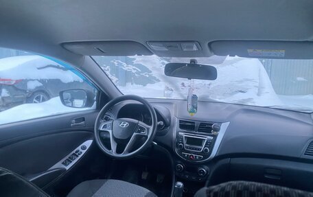 Hyundai Solaris II рестайлинг, 2016 год, 570 000 рублей, 3 фотография