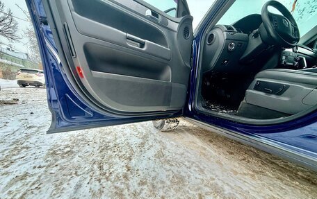 Volkswagen Touareg III, 2005 год, 1 099 999 рублей, 15 фотография