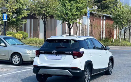 Toyota Yaris XP150 рестайлинг, 2022 год, 943 030 рублей, 6 фотография
