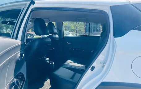 Toyota Yaris XP150 рестайлинг, 2022 год, 943 030 рублей, 16 фотография