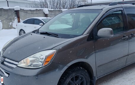 Toyota Sienna II рестайлинг, 2004 год, 1 500 000 рублей, 11 фотография