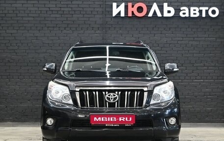 Toyota Land Cruiser Prado 150 рестайлинг 2, 2011 год, 2 700 000 рублей, 2 фотография