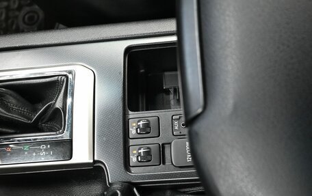 Toyota Land Cruiser Prado 150 рестайлинг 2, 2011 год, 2 700 000 рублей, 18 фотография