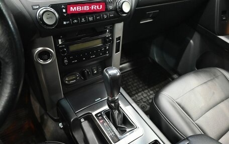 Toyota Land Cruiser Prado 150 рестайлинг 2, 2011 год, 2 700 000 рублей, 17 фотография