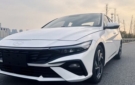 Hyundai Elantra, 2022 год, 1 120 000 рублей, 1 фотография