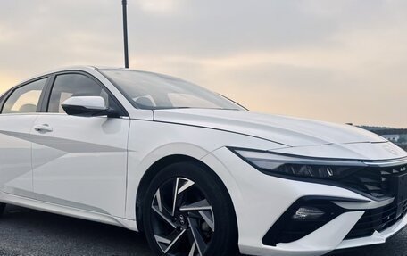 Hyundai Elantra, 2022 год, 1 120 000 рублей, 3 фотография