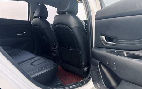 Hyundai Elantra, 2022 год, 1 120 000 рублей, 5 фотография