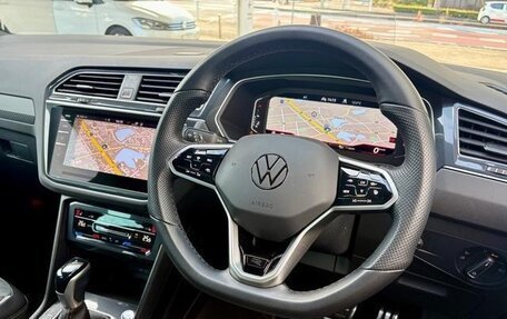 Volkswagen Tiguan II, 2022 год, 2 650 020 рублей, 7 фотография