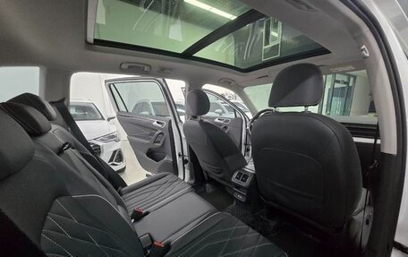 Volkswagen Tiguan II, 2022 год, 2 781 000 рублей, 11 фотография