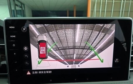 Volkswagen Tiguan II, 2022 год, 2 781 000 рублей, 15 фотография