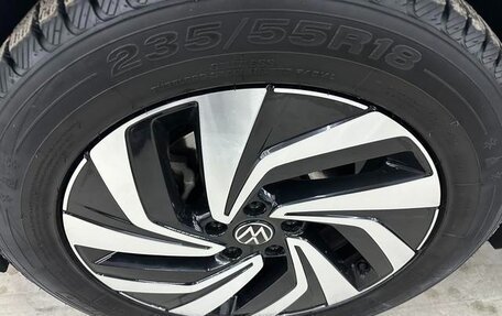 Volkswagen Tiguan II, 2022 год, 2 610 000 рублей, 20 фотография