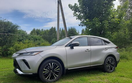 Toyota Venza, 2022 год, 4 400 000 рублей, 3 фотография