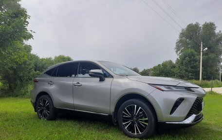 Toyota Venza, 2022 год, 4 400 000 рублей, 2 фотография