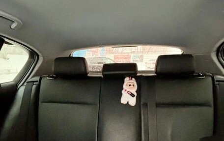 BMW 1 серия, 2006 год, 1 100 000 рублей, 14 фотография