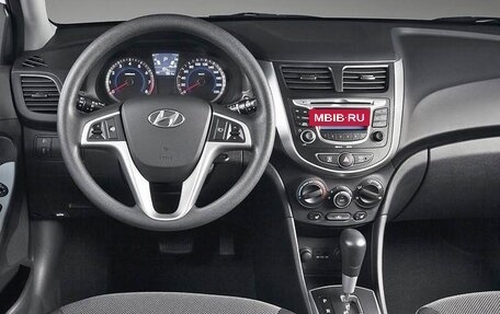 Hyundai Solaris II рестайлинг, 2013 год, 670 000 рублей, 5 фотография