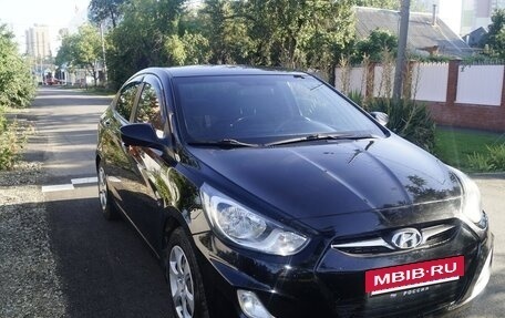 Hyundai Solaris II рестайлинг, 2013 год, 670 000 рублей, 3 фотография